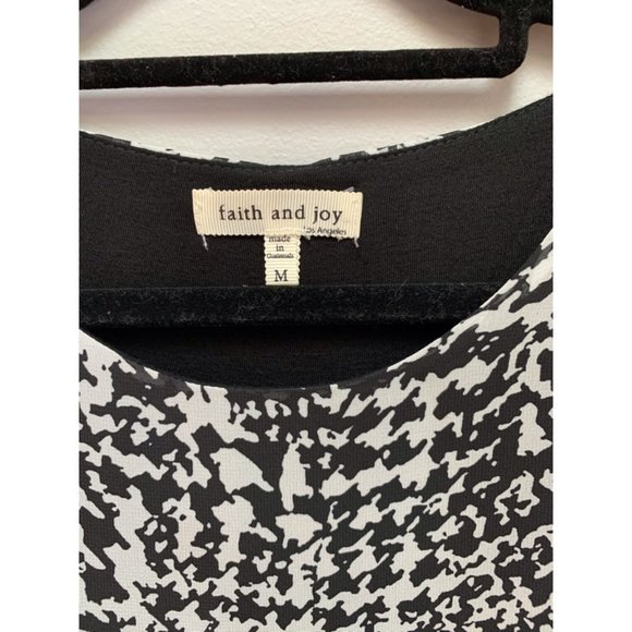 Unique and Professional Blouse - Picture 2 of 5